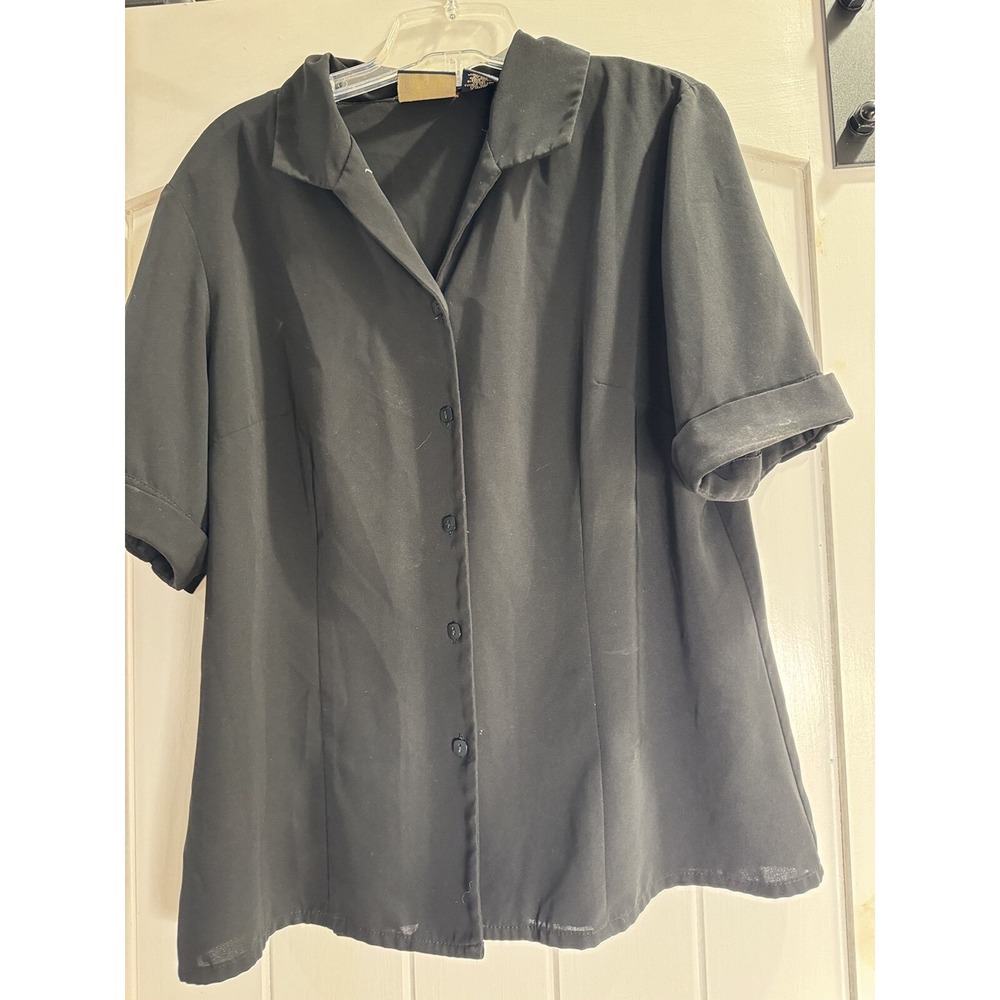 LAURA SCOTT Woman Black Button Up Blouse Size 10p Cuffed Short Sleeve No Iron